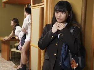 Con yêu mới lớn cướp gã chồng của mẹ